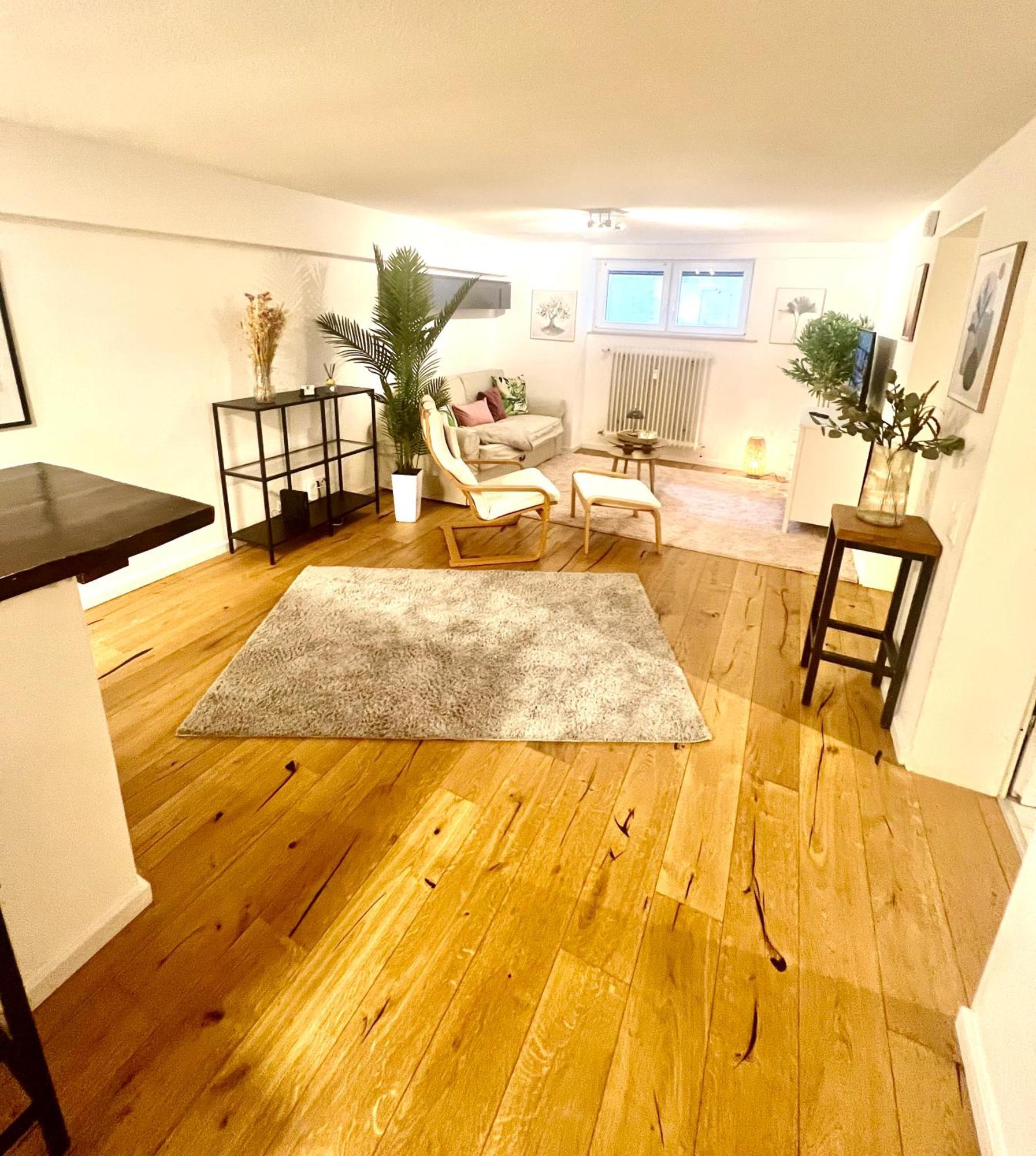 Gemuetliche Souterrain Wohnung Neben Der Universitaetsklinik In Homburg ฮอมบวร์ก ภายนอก รูปภาพ
