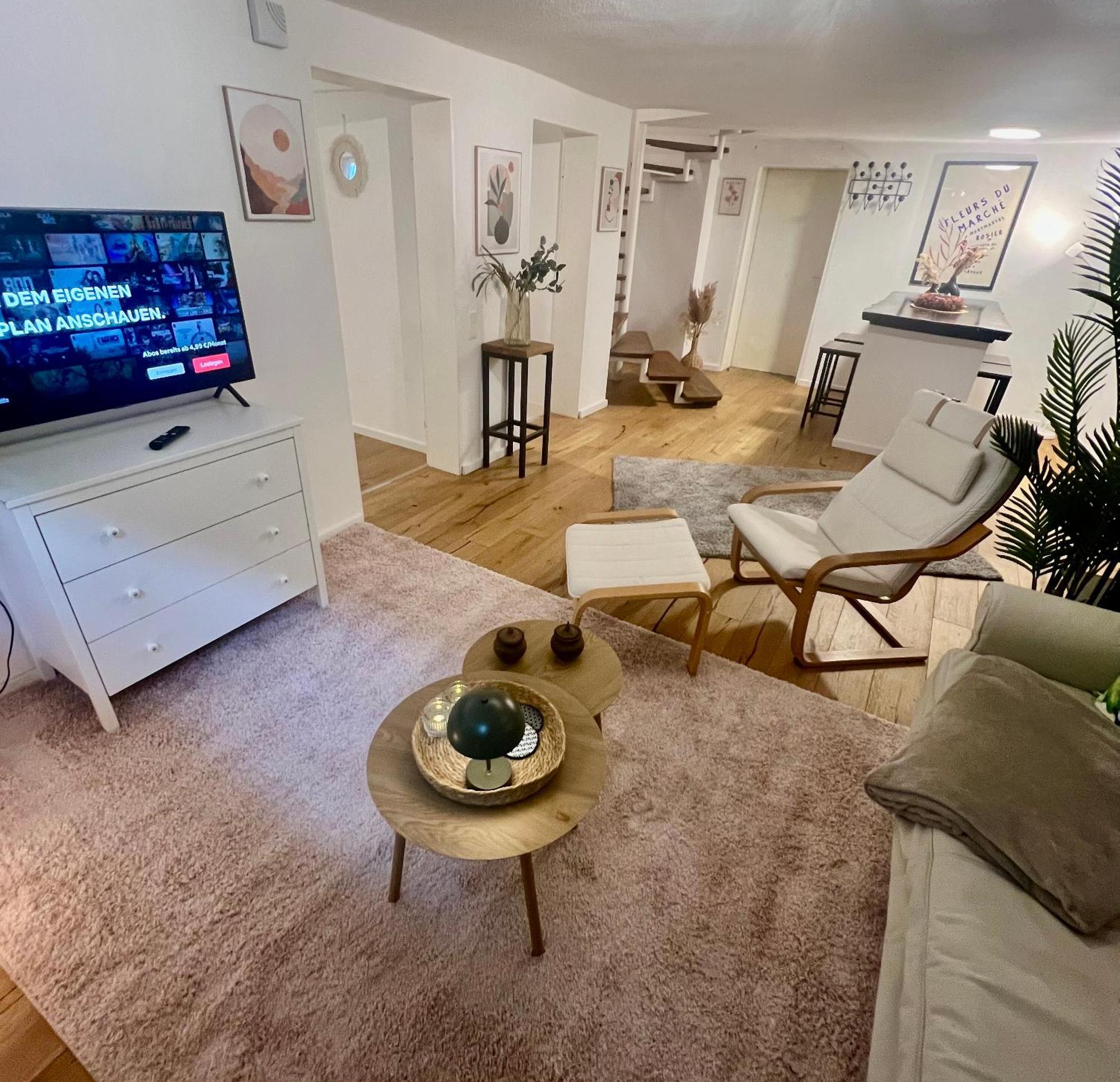 Gemuetliche Souterrain Wohnung Neben Der Universitaetsklinik In Homburg ฮอมบวร์ก ภายนอก รูปภาพ